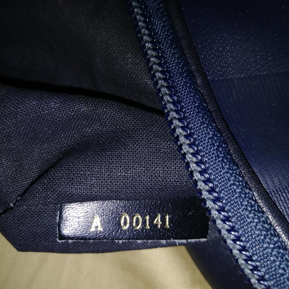 Vintage Fendi Crossbody Handbag - Picture 4 of 6